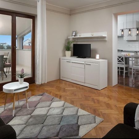 Apartments Sasha 普拉 外观 照片