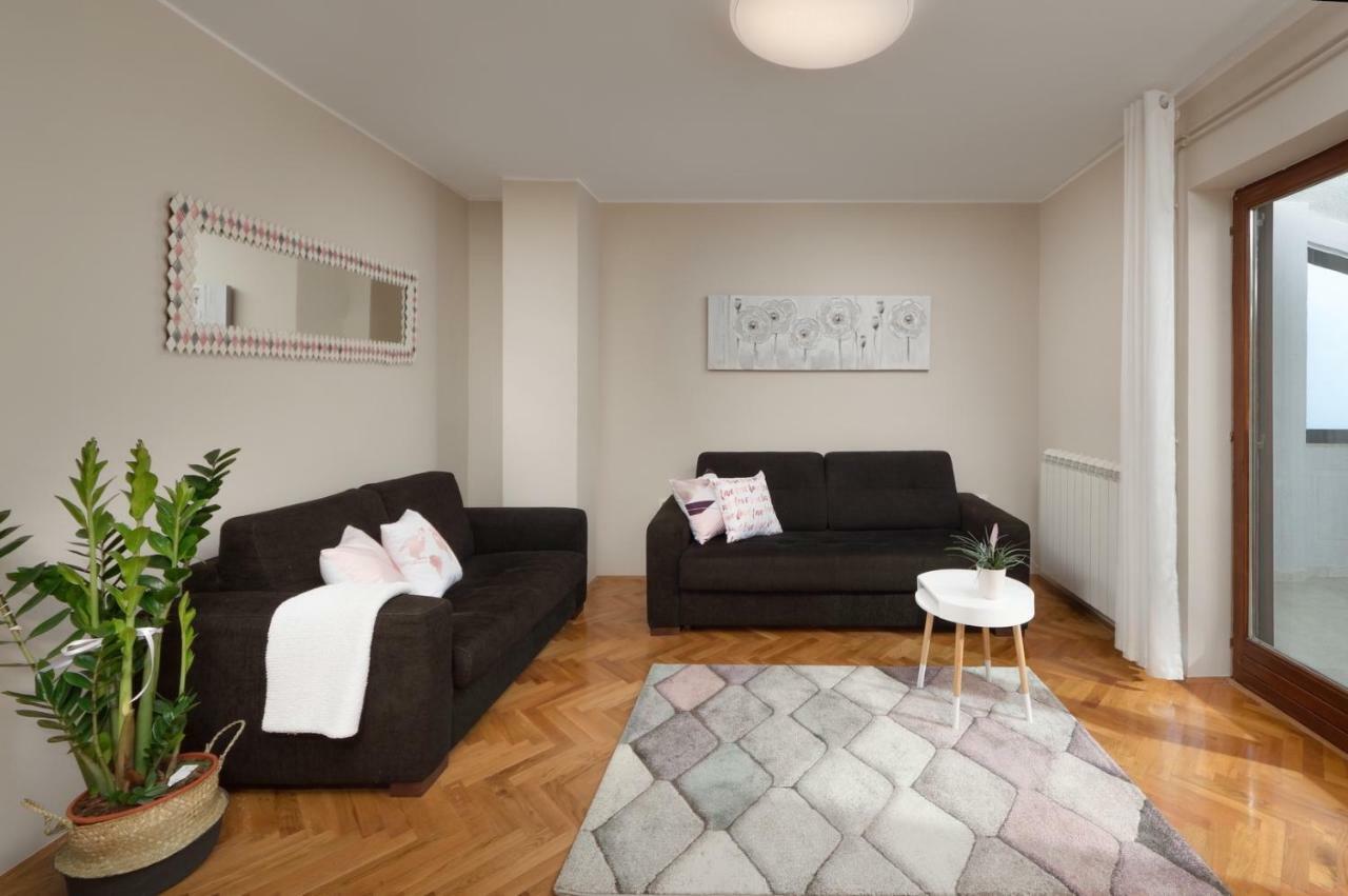Apartments Sasha 普拉 外观 照片